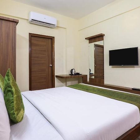Hotel Treebo Trip Kapil Royalista Ludhiana Exterior foto