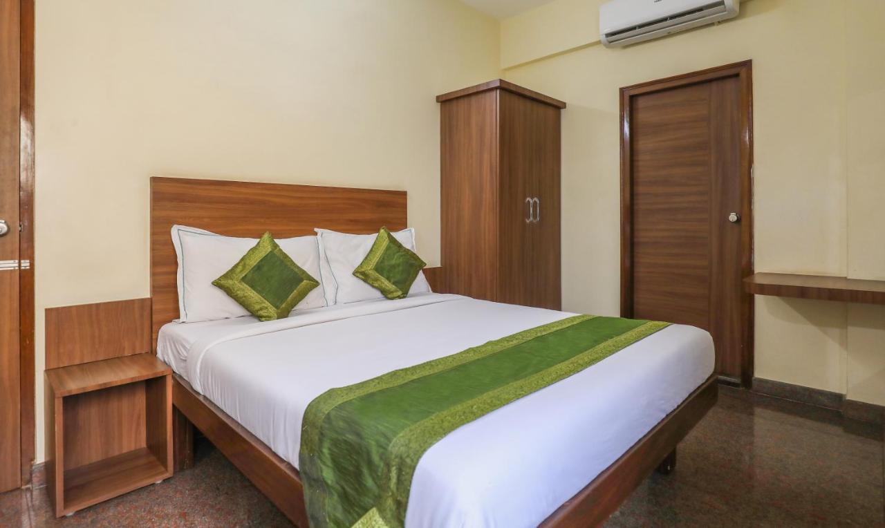 Hotel Treebo Trip Kapil Royalista Ludhiana Exterior foto